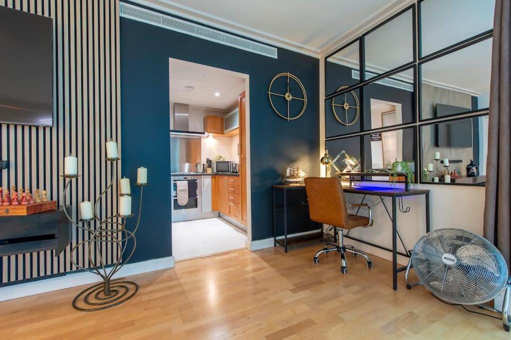 Apartament 24hr Concierge, Gym, Pool, Museum, Shopping Centre